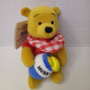 The Disney Store Picnic Pooh Winnie The Pooh Mini Bean Bag Plush 8"